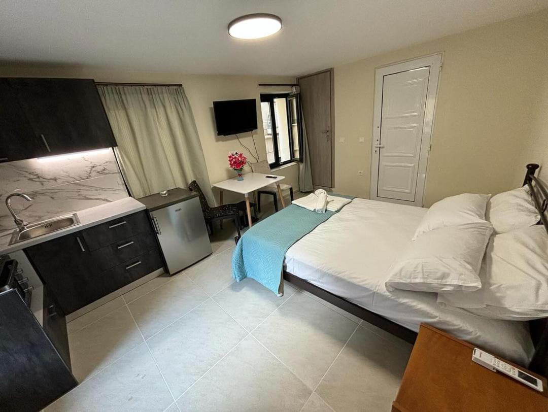 4 Seasons Apartment